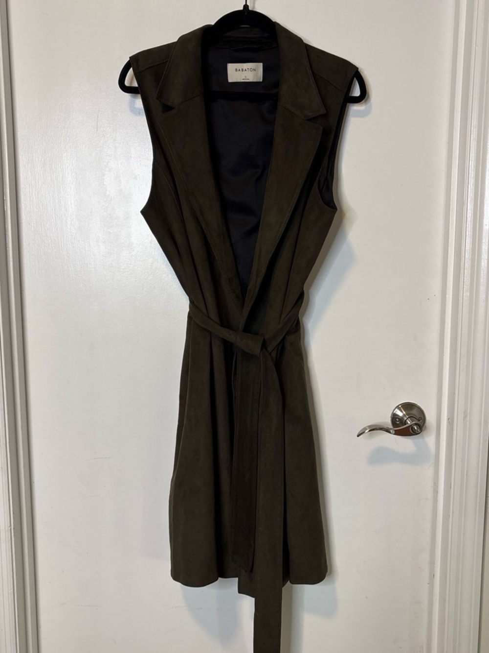 Aritzia Babaton Malley Vest - Tuscan Olive